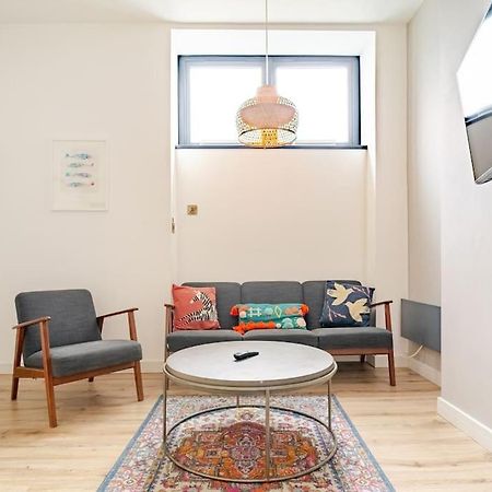 Stunning 2 Bed Apartment, Heart Of The Barbican Plymouth Buitenkant foto