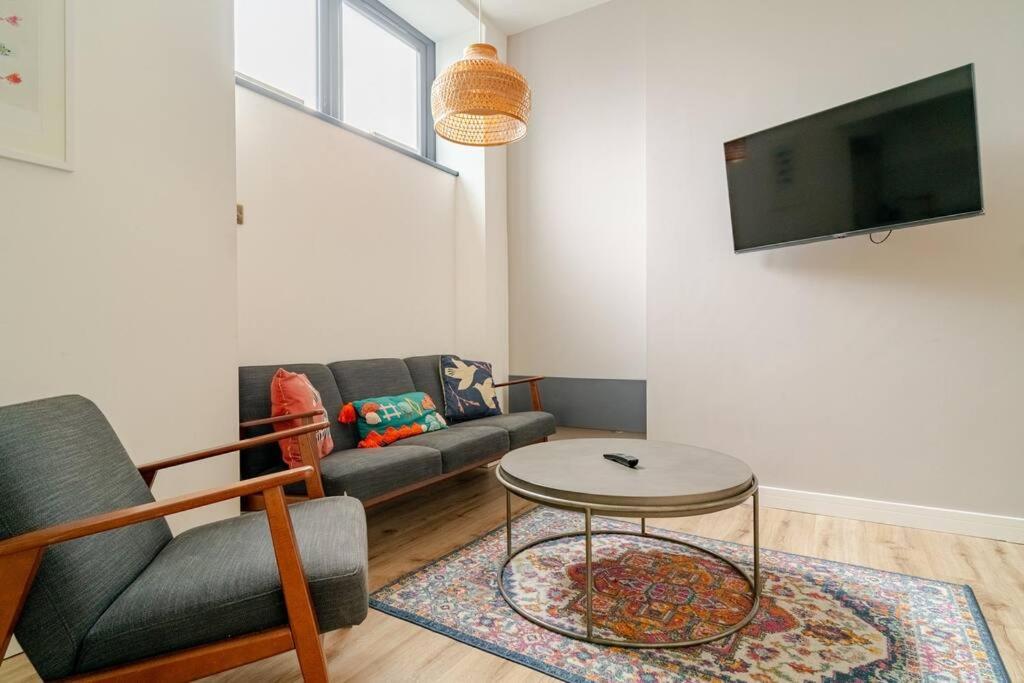 Stunning 2 Bed Apartment, Heart Of The Barbican Plymouth Buitenkant foto