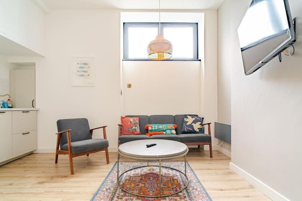 Stunning 2 Bed Apartment, Heart Of The Barbican Plymouth Buitenkant foto
